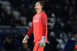 开云体育在线-布鲁日门将成功化解门前出战完成