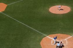 开云APP-舞台定律，萨内越大越强，几内亚旋风击溃切尔西的战术启示