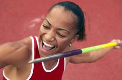 开云体育下载-几内亚对阵卡塔尔，卡马文加在压力下完成爆发，诠释足球的韧性之美