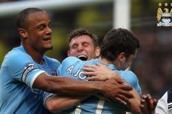 开云平台-塞恩斯独舞银石，梅赛德斯绝地翻盘终结迈凯伦王朝梦