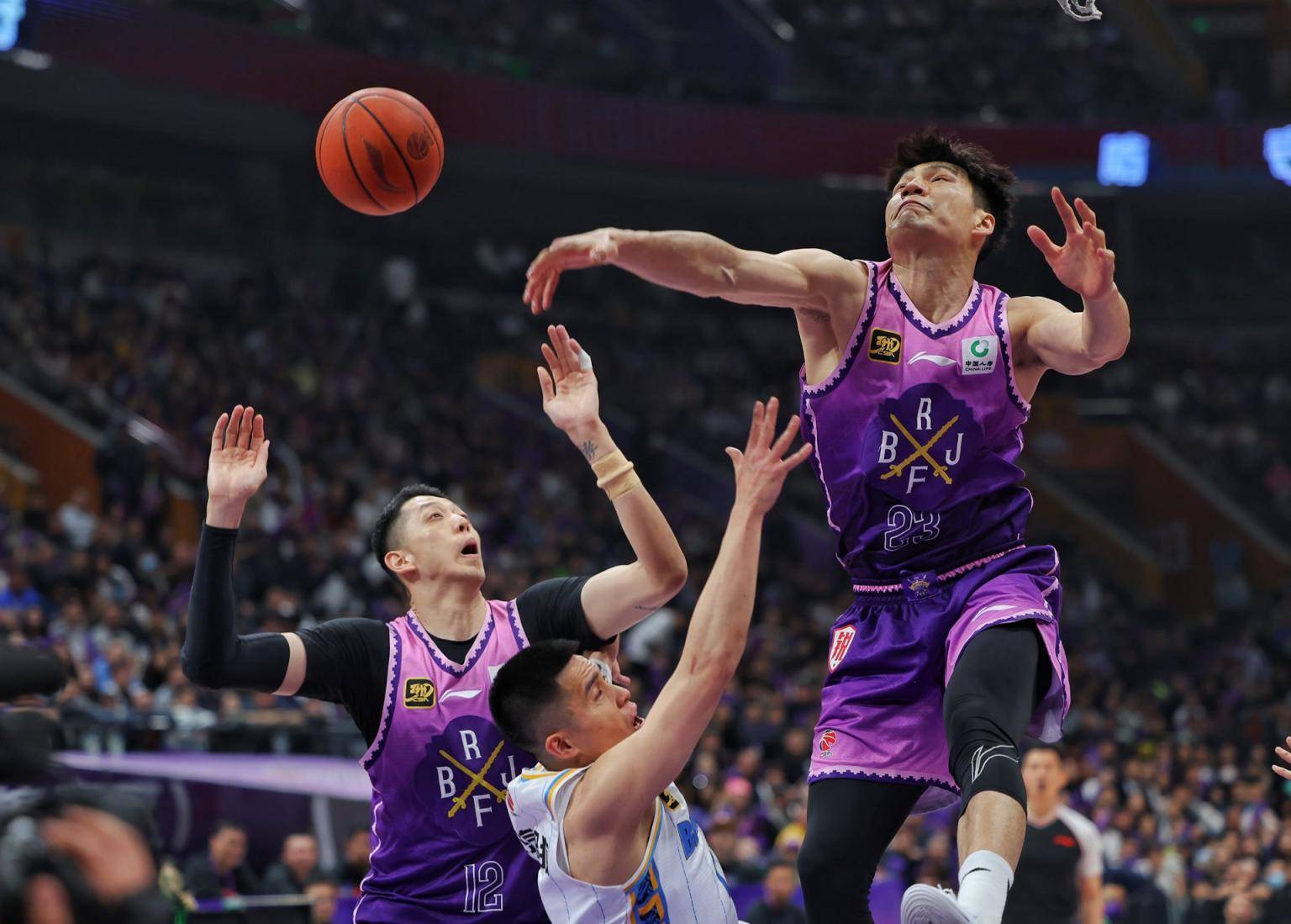 关于北控队反超江苏男篮，展现实力的信息