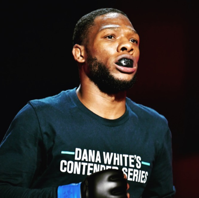 现任冠军战平，艰难保持不败的简单介绍