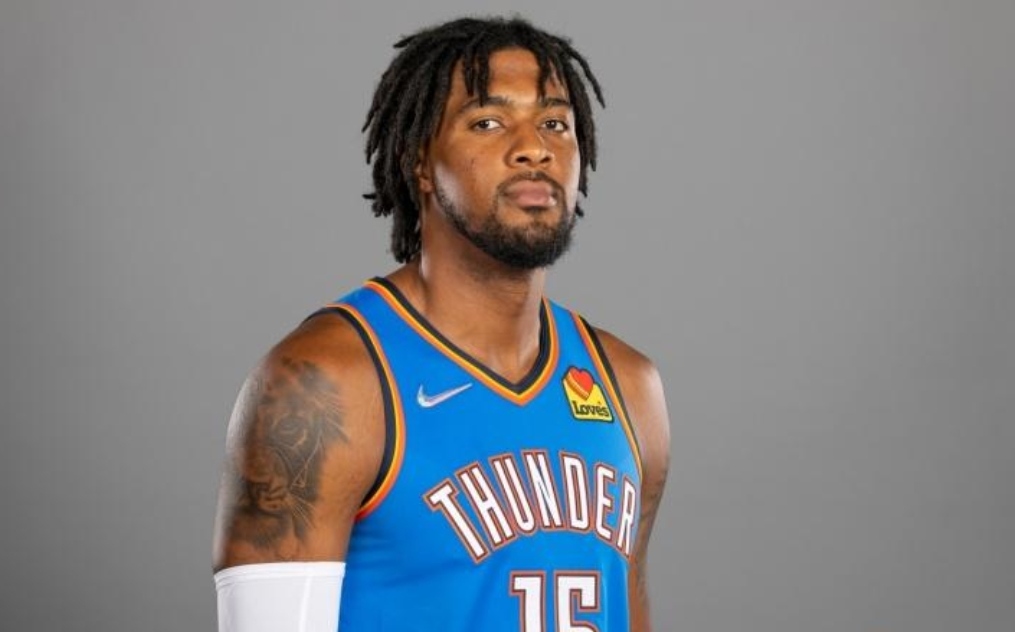 黄蜂血洗法国男篮，费沃斯送出助攻的简单介绍