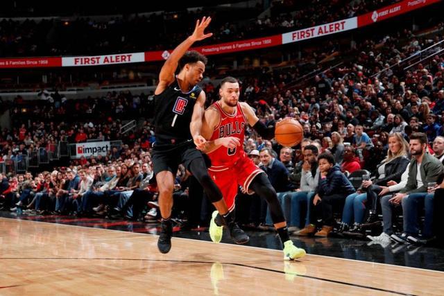 山东队逆转公牛，乔治带队取胜