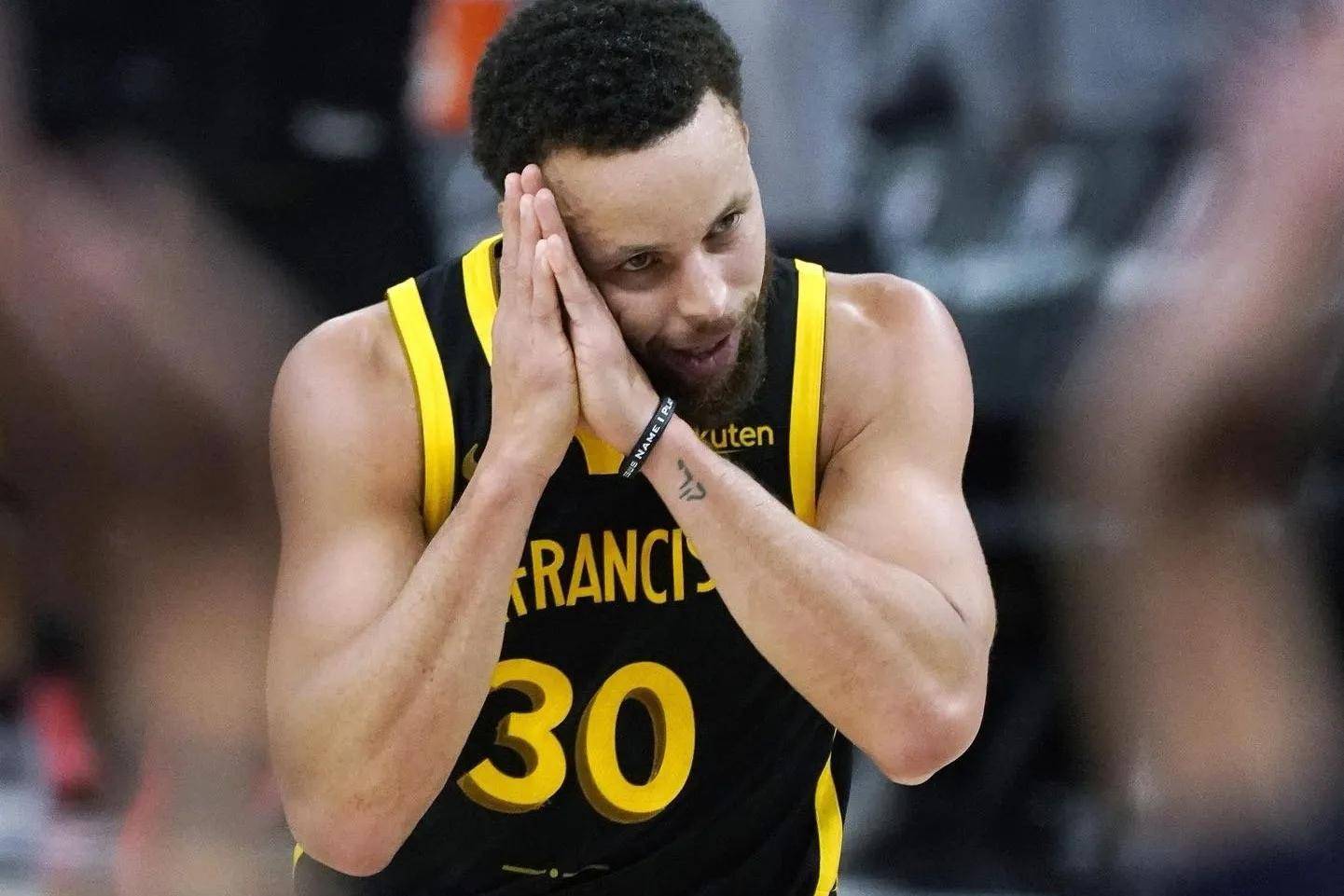 球队负面新闻曝光，球迷担心球队未来