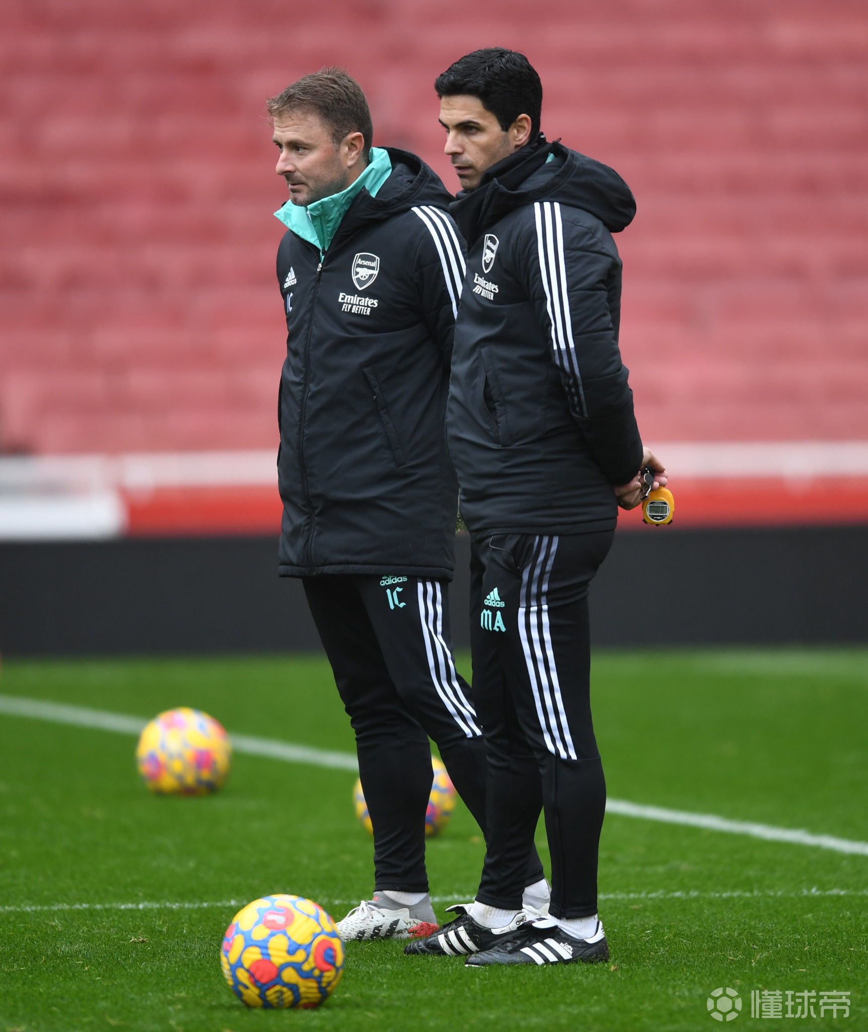 沃特福德主场失意遗憾告负，黄蜂球迷敦贺萧条的简单介绍