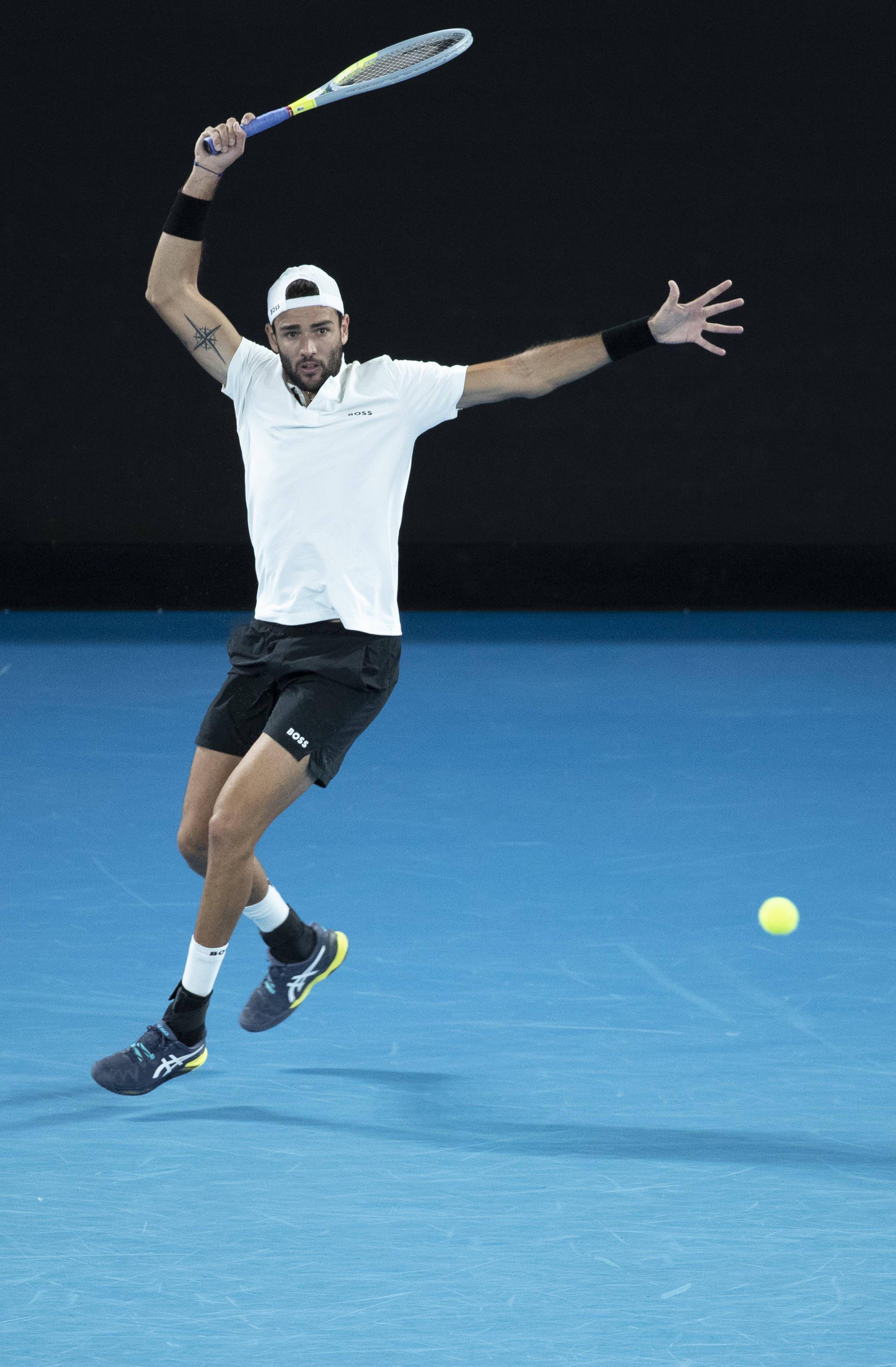 意大利网球队强势世界网球队，纳达尔惊艳世界