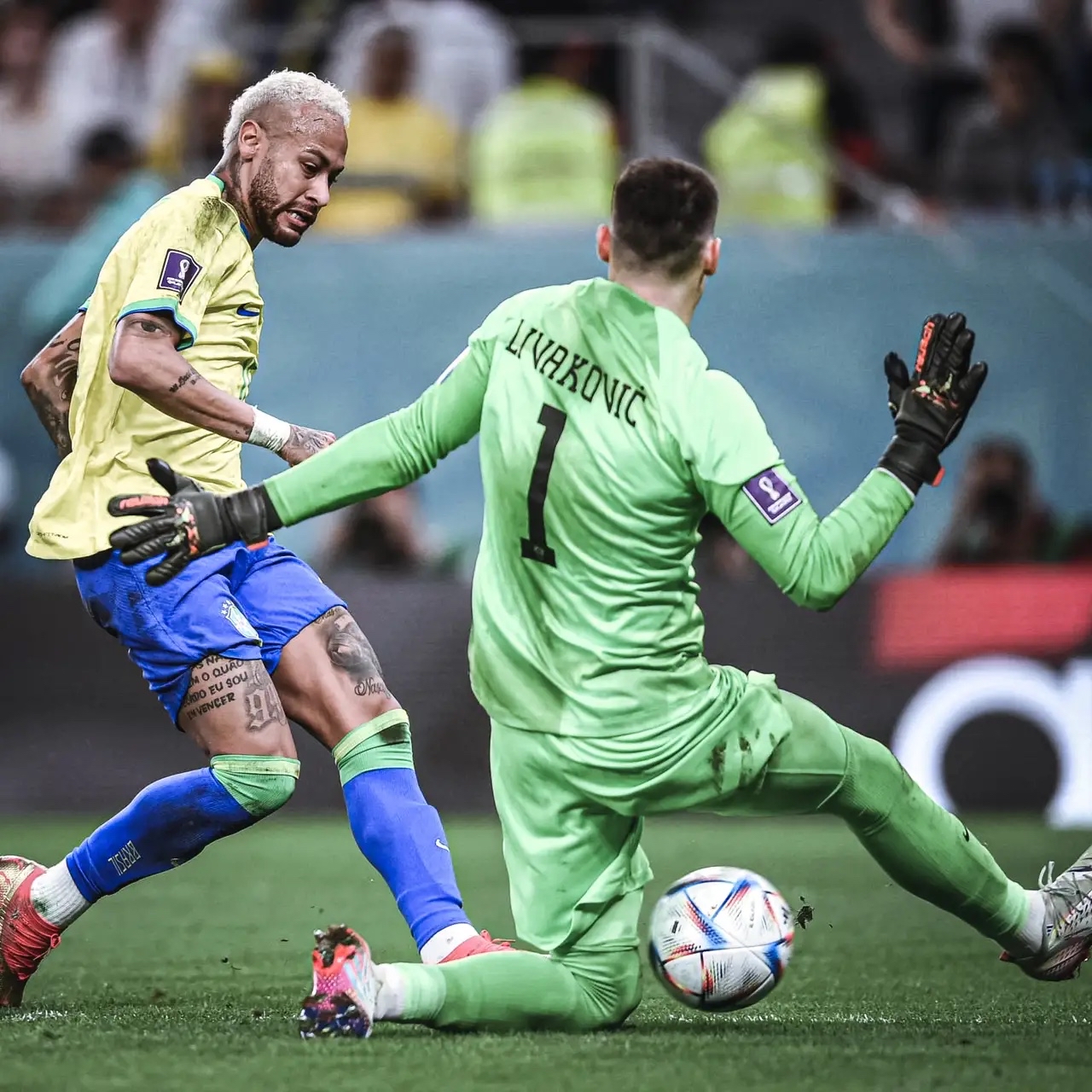 克罗地亚横扫曼联，C罗点燃赛场的简单介绍