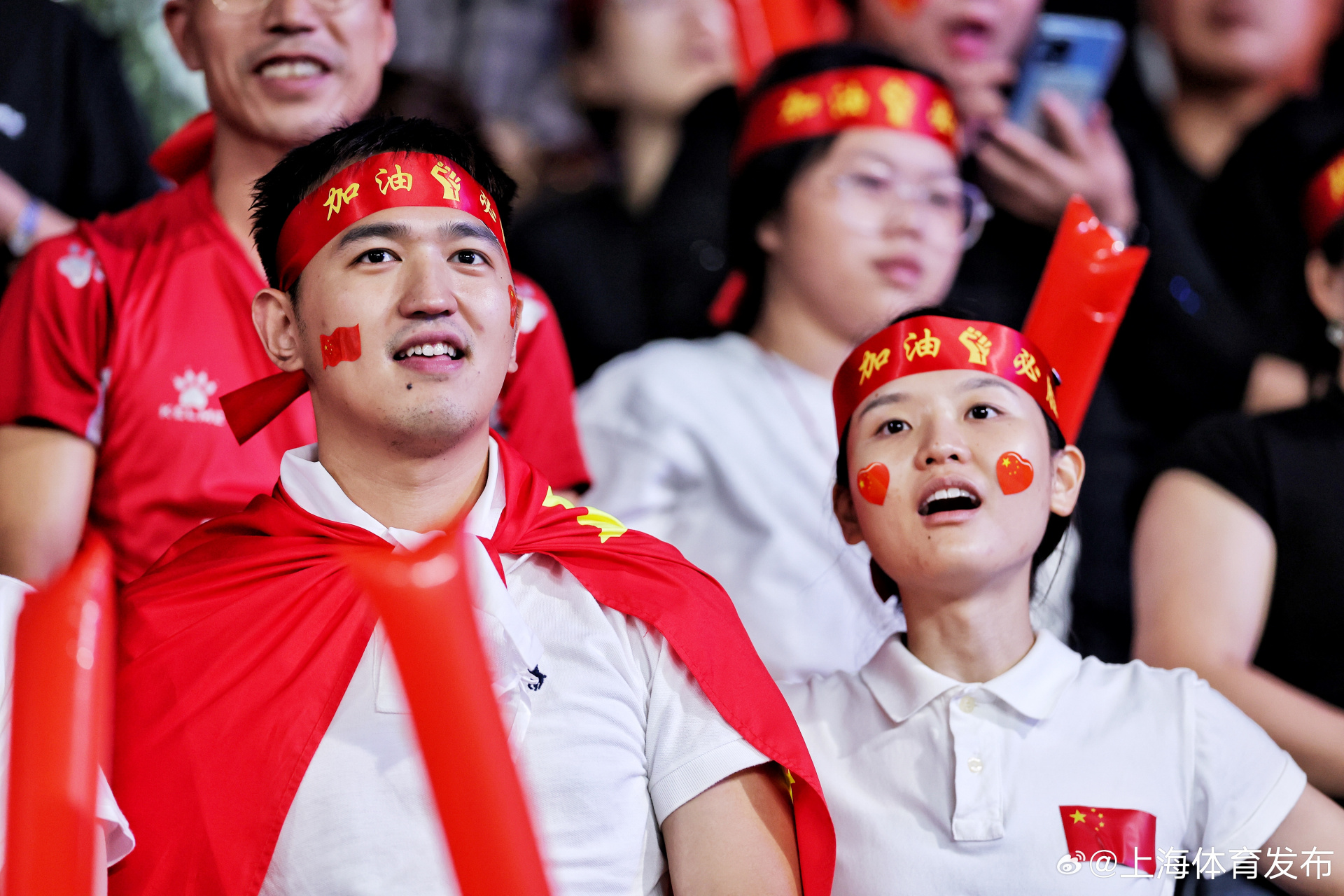 中国女足队员们斗志昂扬,赢得胜利的简单介绍 中国女足队员们斗志昂扬,赢得胜利的简单介绍