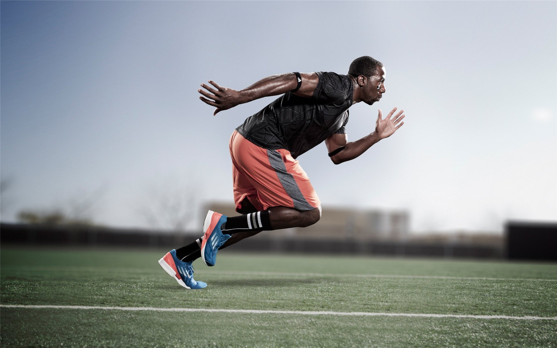 F1年度争冠之夜，爱德华兹的战术棋局如何成为胜负手