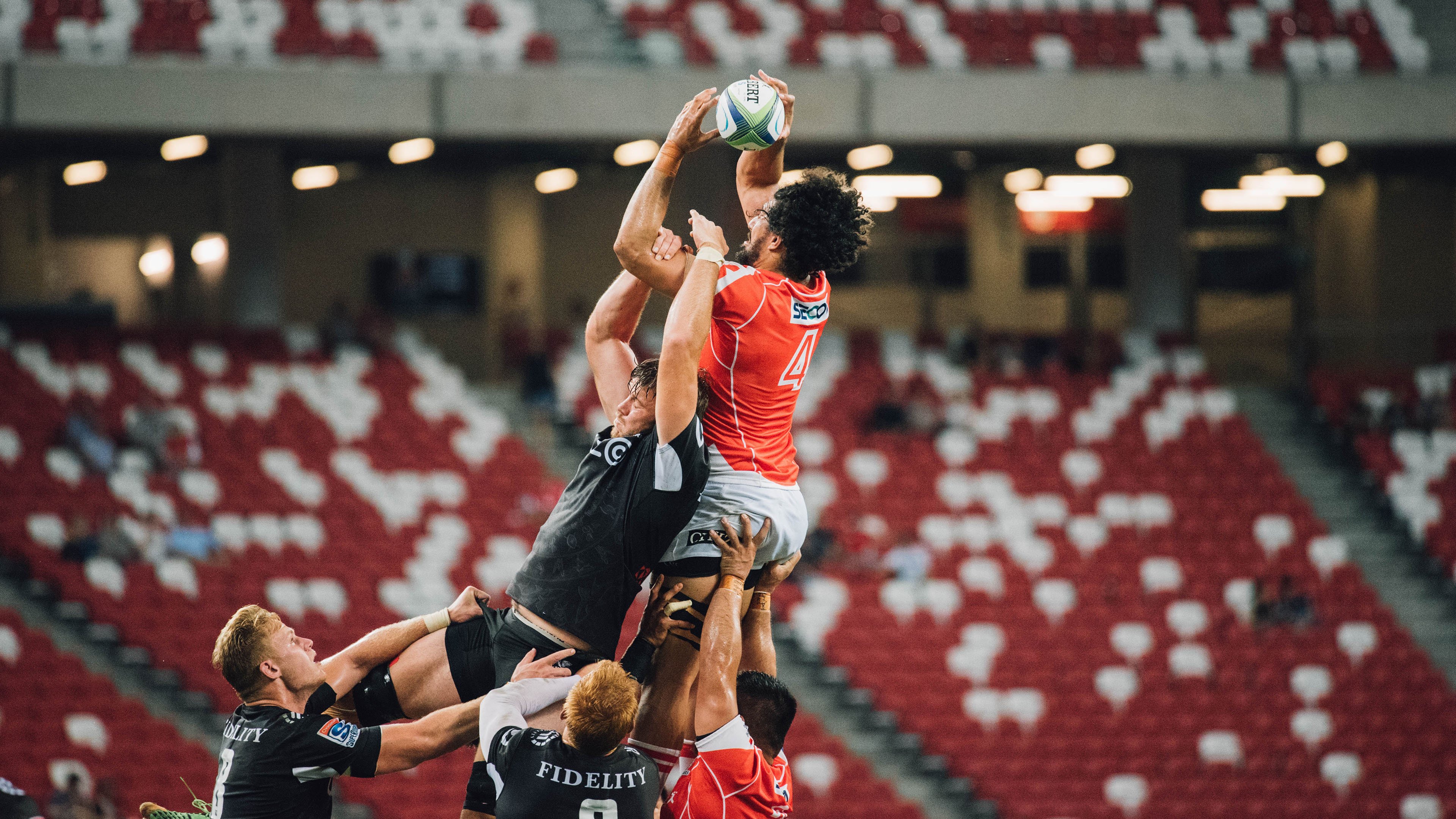 铁血与灵巧的碰撞,里昂绝境亮剑,巴尔韦德关键回合一锤定音